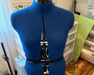 Dress form