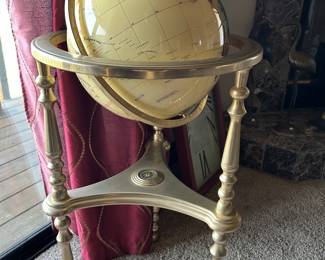 Kalifano Gemstone Globe (gold variant)