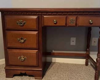 Bassett Desk