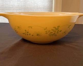 Vintage Pyrex Shenendoah Cinderella Set Mixing Bowls