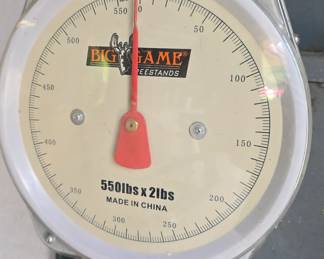 Big game weight scale