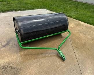John Deere Turf roller