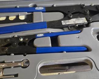 Zurn crimping tool