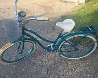 Huffy Deluxe women's bike