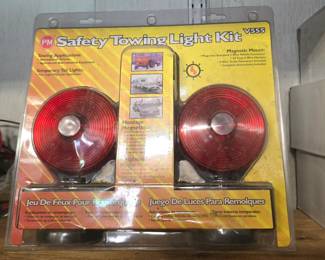 Safety towing light