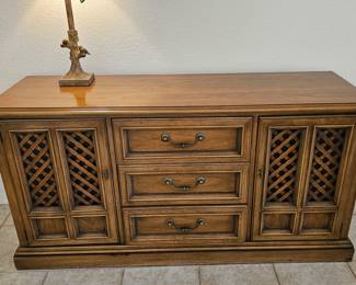 Drexel Esperanto Buffet