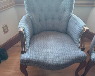 #98 - $200 - Queen Anne style vintage pair of chairs 22wx26dx35t
