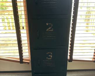 #4 - $90 - Locker 4 - cubby's black 14wx12dx46t (reproduction)
