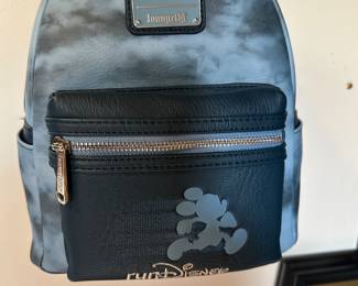 #12 - $80 - Mickey Mouse Disney park lounge fly backpack blue
