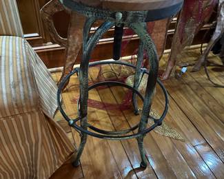 #79 - $50 - Swivel bar stool wood top with metal base
