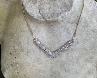 #J1 - 3-4 ctz V necklace 14kt gold - 18"- 14 gr. $2,100