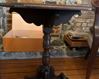 #60 - $90 - Octagon Pub table 25wx22dx26t