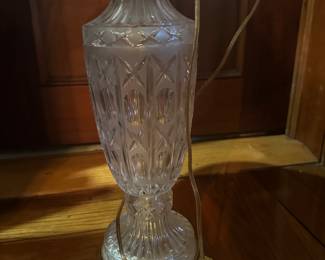 #80 - $60 - 2 - Etched glass table lamps 27t
