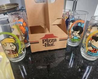 Pizza Hut Collectible Glasses with Carrier
