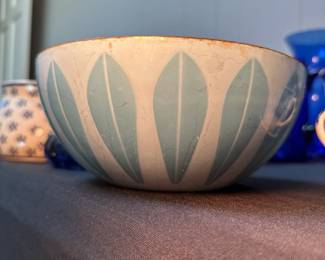 vintage Cathrineholm Lotus enamelware bowl