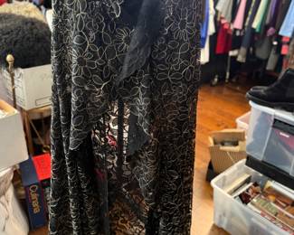 Tadashi Shoji Lace cape, New