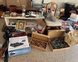 Turntable, Decorations, Bench, Leaf Blower