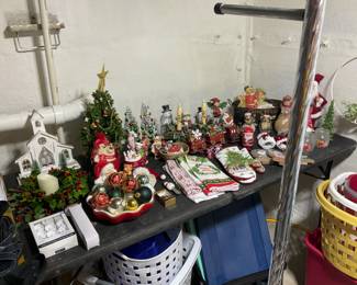 Table is nice Christmas decor