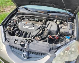 Runs like a sewing machine with  no leaks...inquire with Dennis at sale.. view later