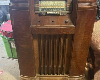 old school parlor radio