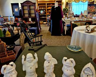 Set of Benihana Tokyo Drink cups [ like tiki style] with holes for straws 