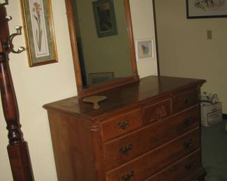Kling dresser with mirror