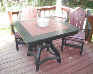 Table/chairs Poly Wood