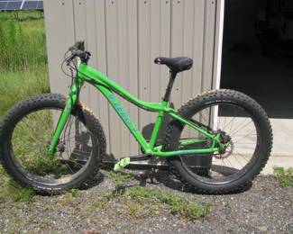 9-Zero fat bike