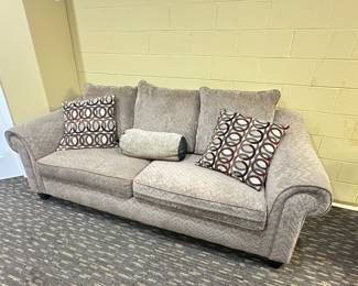Couch plus Pullout Bed 36" x 90" x 40", + Pullout Bed