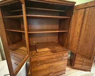 Five Piece Bedroom Set w/ King Bed