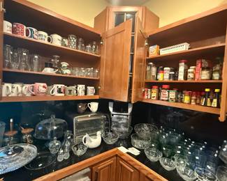 teapots, airfryer, cake stand, glassware, crystal glass