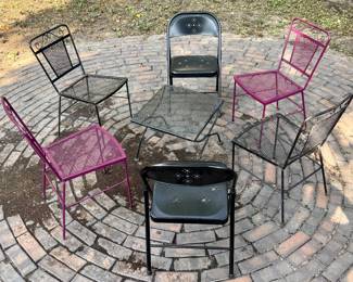 4 Wrought Iron & 2 Metal Fold Up Chairs