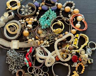 Jewelry - Bracelets, Necklaces, Rings, Pendants +
