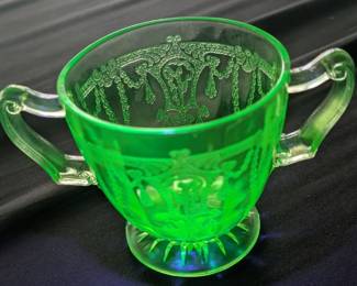 Vintage Anchor Hocking Uranium Glass Sugar Bowl