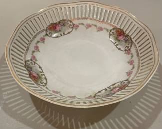 Bavaria 9 1/2” reticulated fruit bowl