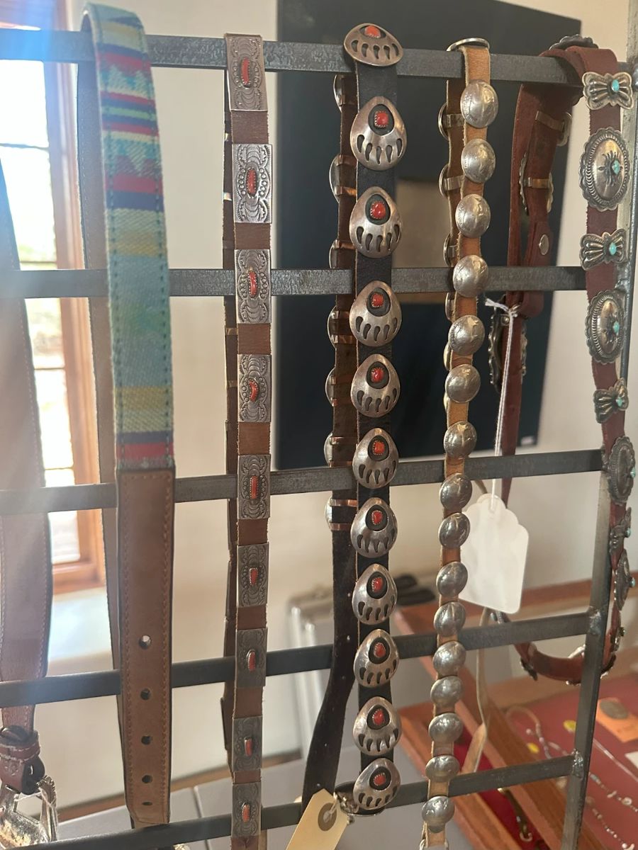 3 Women's belts have been sold.