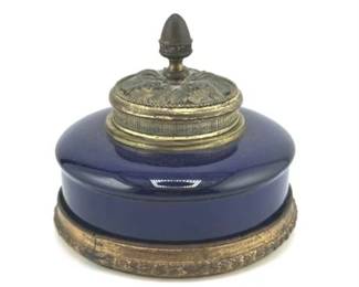 Lot 090-031
Antique Paul Milet Sevres French Porcelain Inkwell With Ormolu Mounts