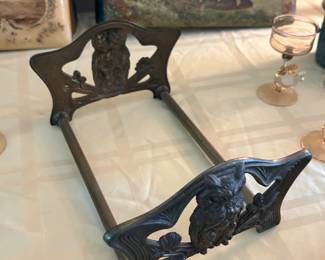 Vintage Cast Iron Owl Book Holder