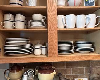 Pfaltzgraff Dish Set