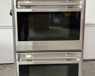 Wolf Electric Stainless Double Oven w/ 220 plug
