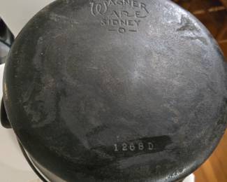 Wagner Ware Cast Iron pot