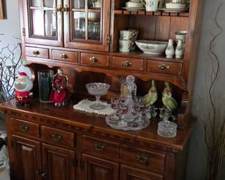 Link-Taylor China Cabinet