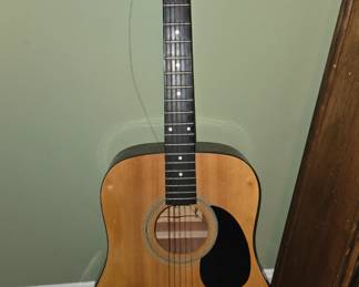 Lotus Acoustic Guitar model L-80