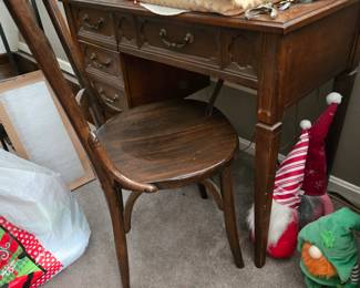 Sewing Machine & Cabinet