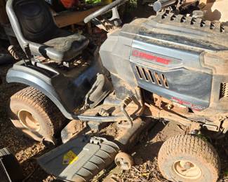 Troy-Bilt Super Bronco 46B Hydrostatic Lawn Tractor - Starts Right Up!!!