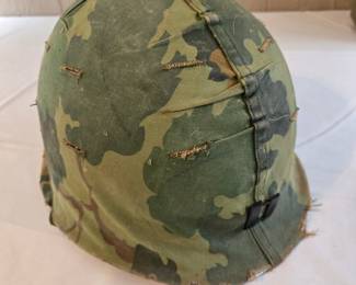 Army Helmet - complete & in great condition