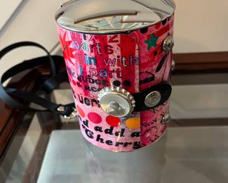 Little earth metal purse