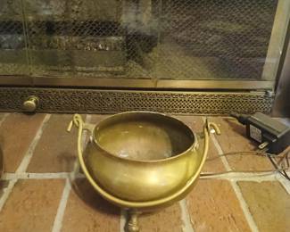 Brass pot price negotiable