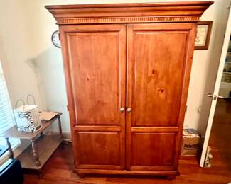Armoire desk