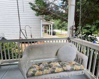 Porch swing